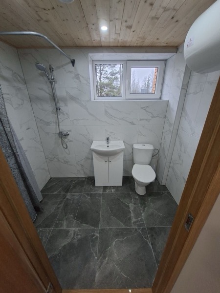 Vannitoa seinaplaatimine